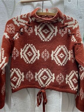 No Boundaries Sweater Womens Small Rust Orange Southwestern Cropped Tie Back Hem